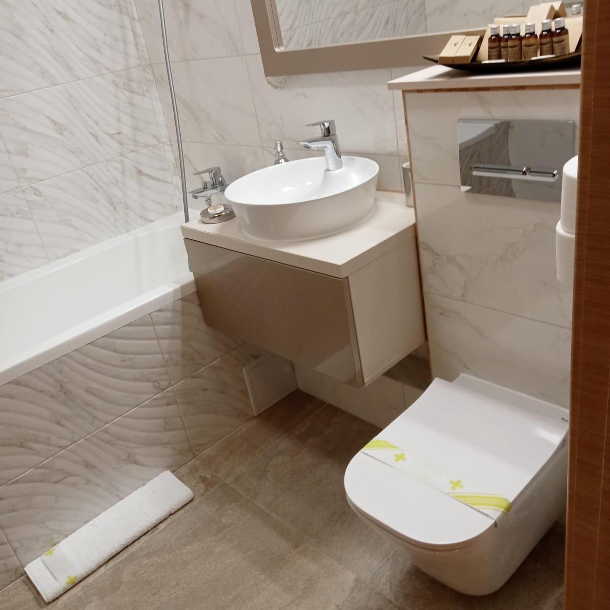 Elegant Suite - Titan Park بوخارست المظهر الخارجي الصورة